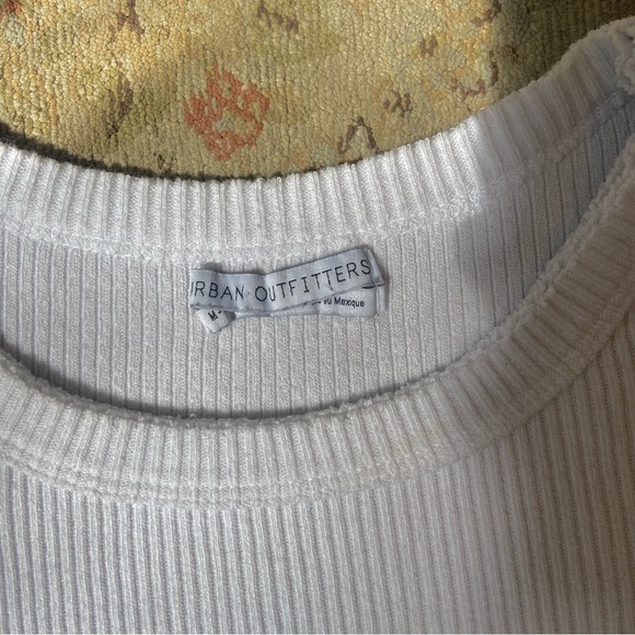 UO Perfect Ribbed Baby Tee - Picture 3 of 5